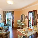 Carl&do Ξενοδοχείο με διαμερίσματα 4*