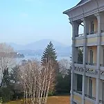 Ξενοδοχείο με διαμερίσματα Carl&do