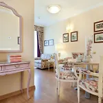 Carl&do Aparthotel
