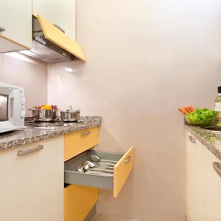 Ξενοδοχείο με διαμερίσματα Carl&do Μπαβένο