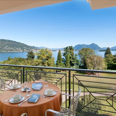 Carl&do 4* Μπαβένο