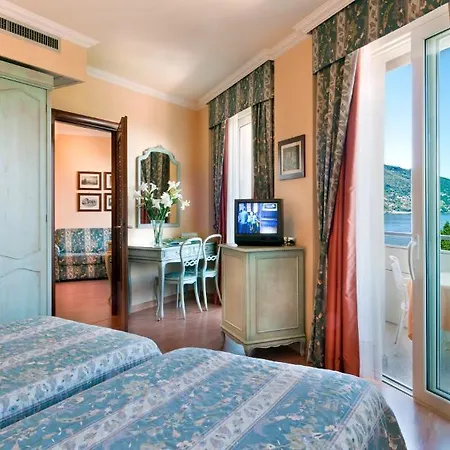 Ξενοδοχείο με διαμερίσματα Carl&do