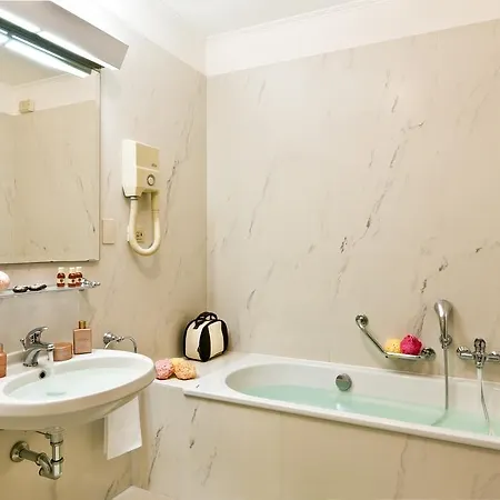 Ξενοδοχείο με διαμερίσματα Carl&do