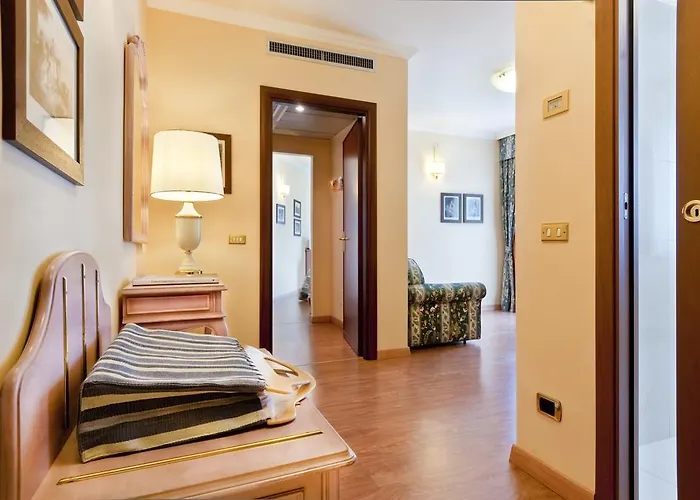 Aparthotel Carl&do 4*